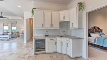 別墅 (5 Bedrooms) | 5 間臥室、熨斗/熨衣板、床單