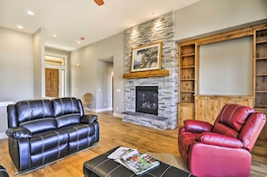 House (3 Bedrooms) | Interior - Chic Willamette Valley Home w/ Deck & Vineyard! (Gaston)