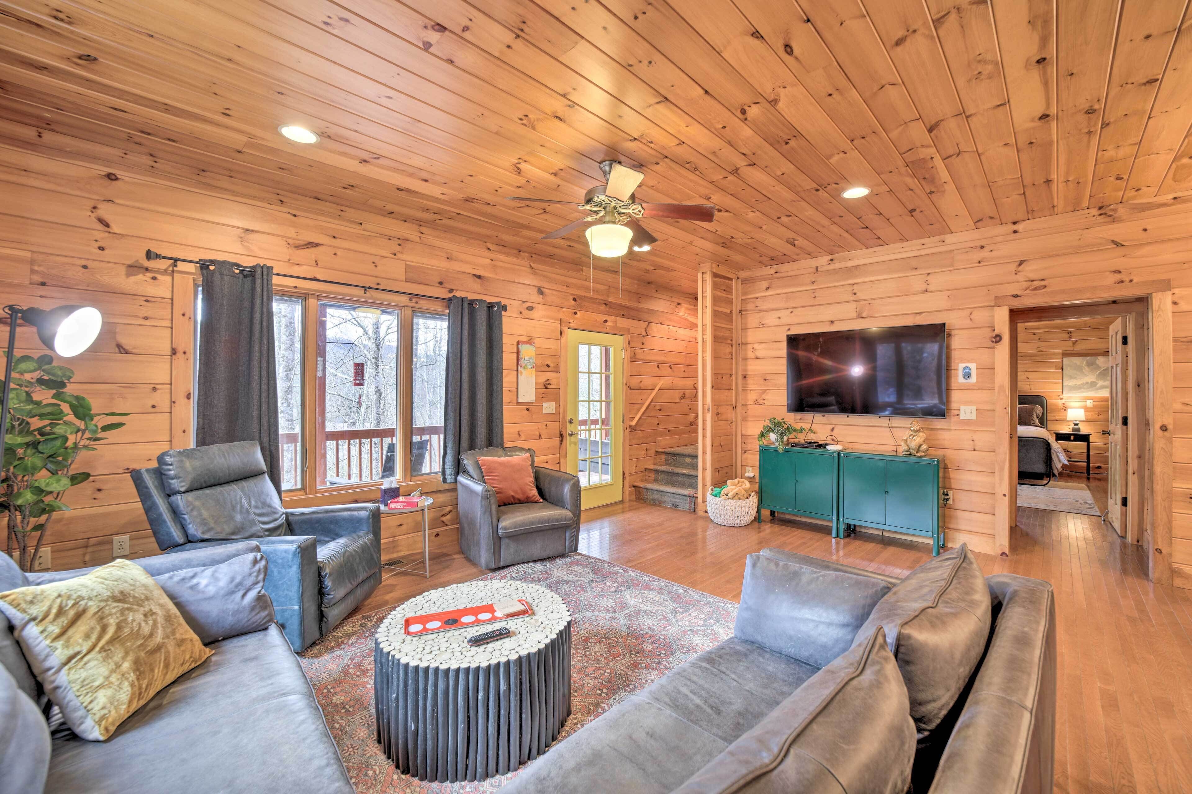 Cullowhee Vacation Rental on the River!