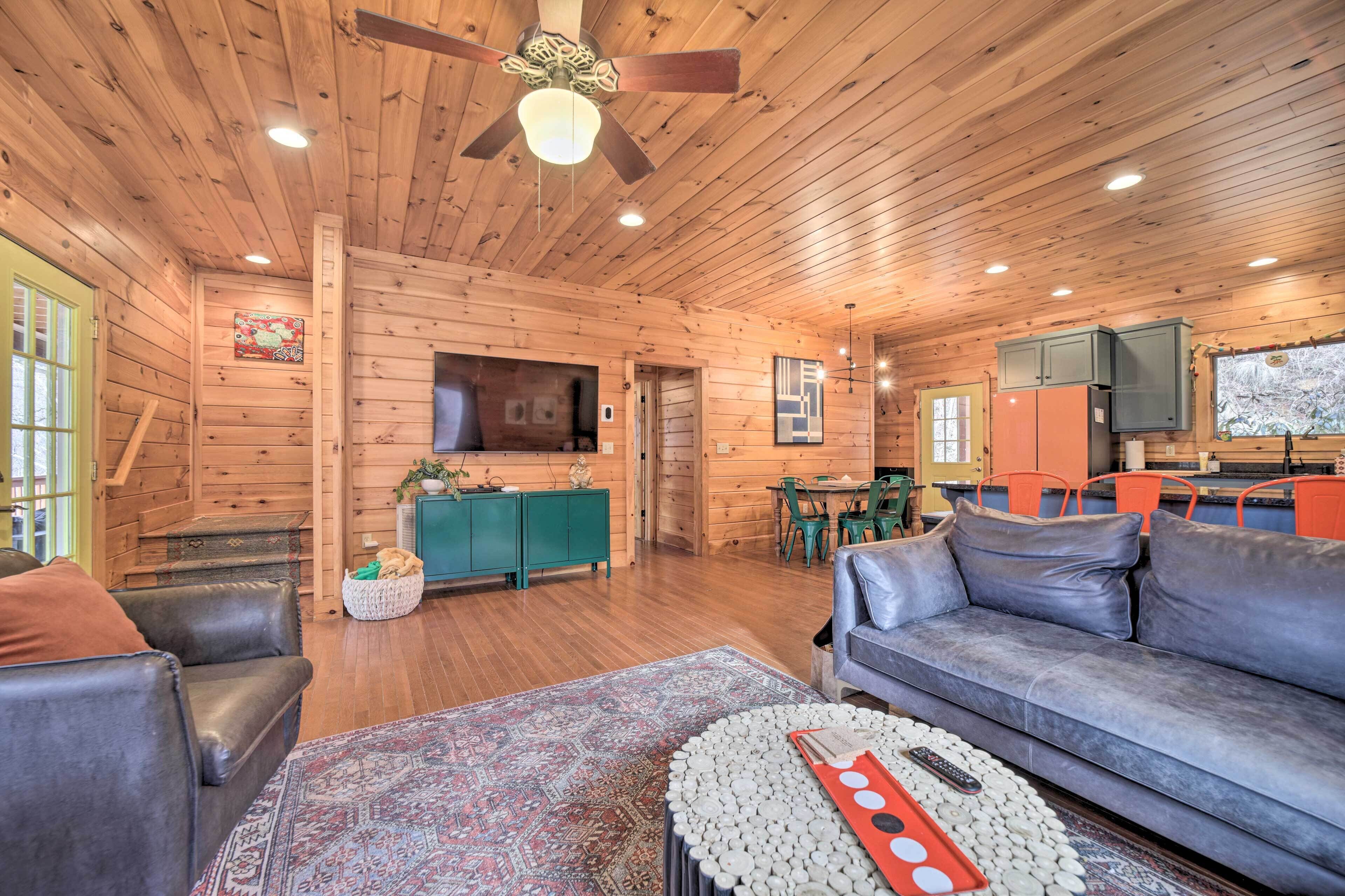 Cullowhee Vacation Rental on the River!