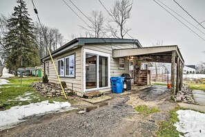 Exterior - Cozy & Rustic Cottage With Houghton Lake Access! (Houghton Lake)