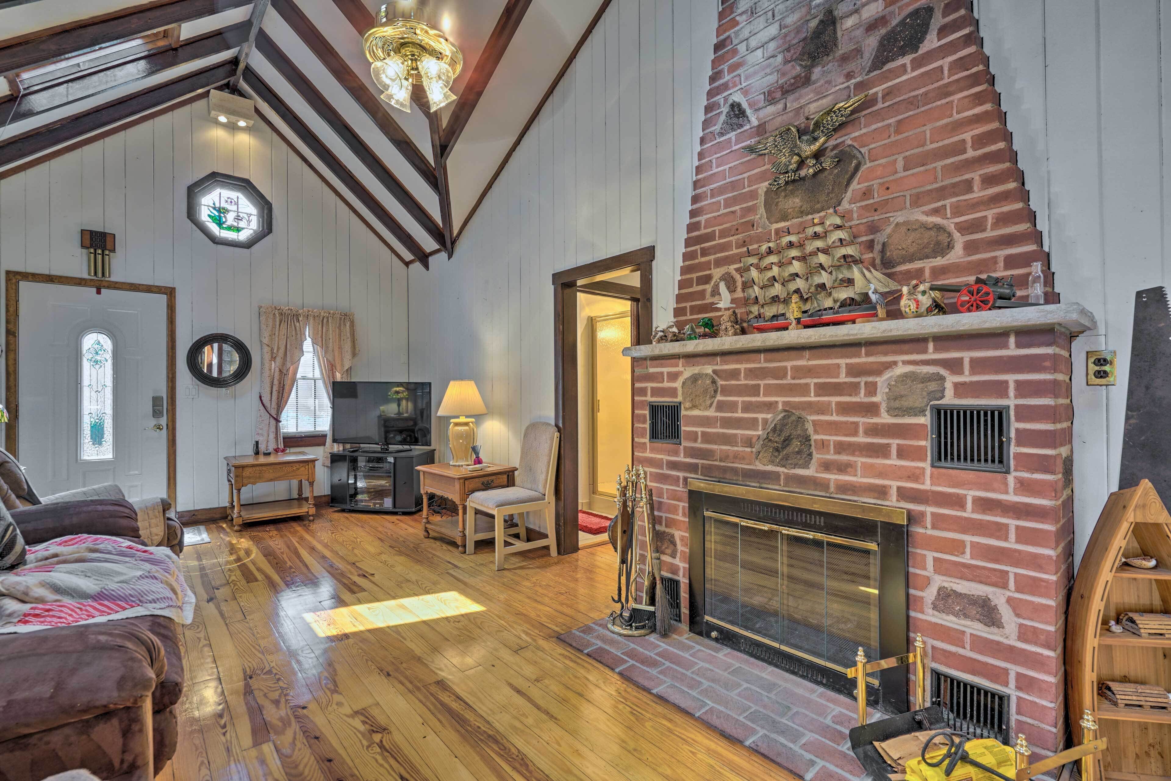 House (2 Bedrooms) | Interior