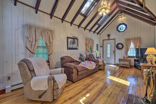 House (2 Bedrooms) | Interior - Dog-friendly Waretown Home w/ Furnished Deck! (Waretown)