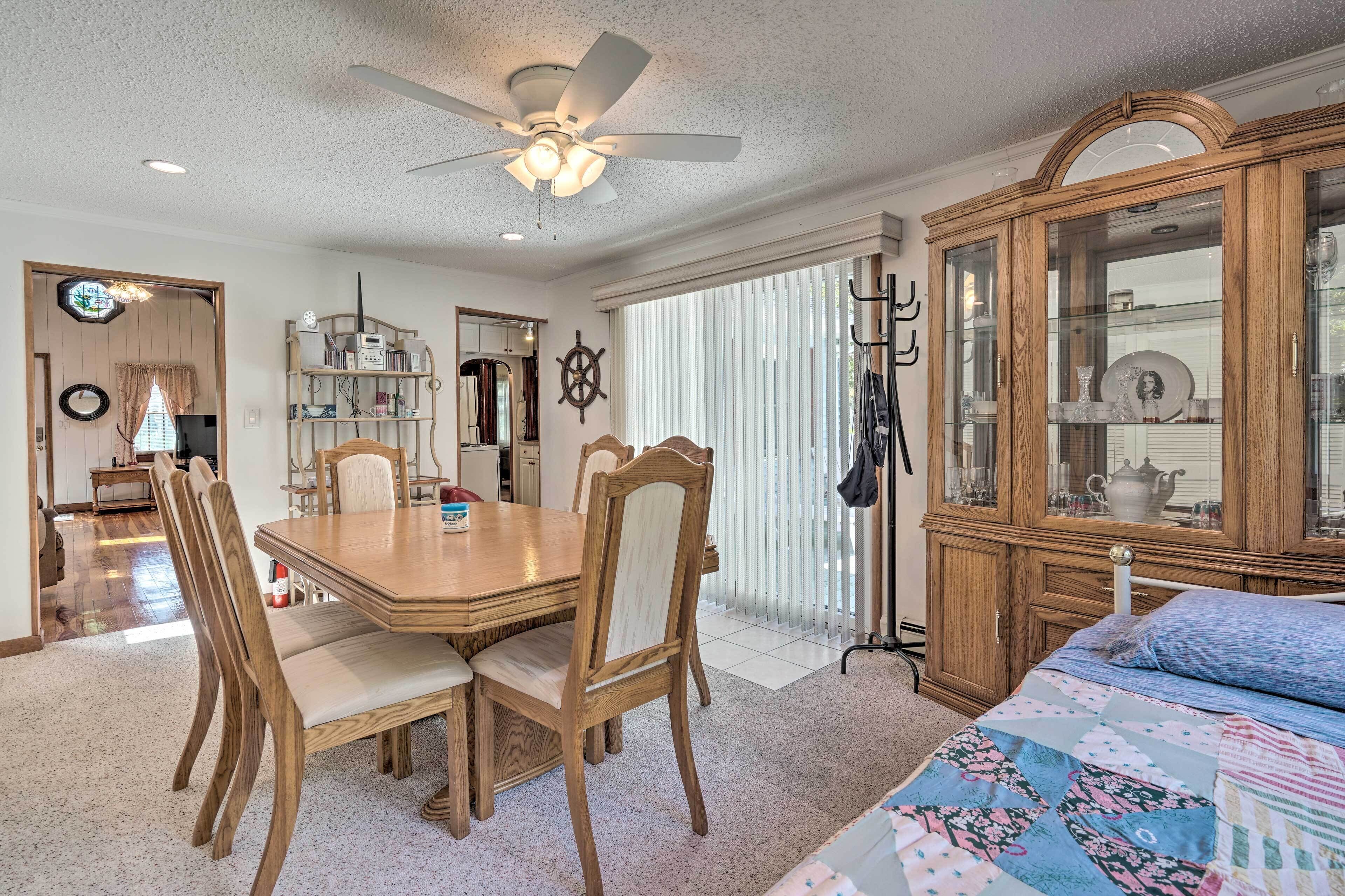 Dog-friendly Waretown Home w/ Furnished Deck!