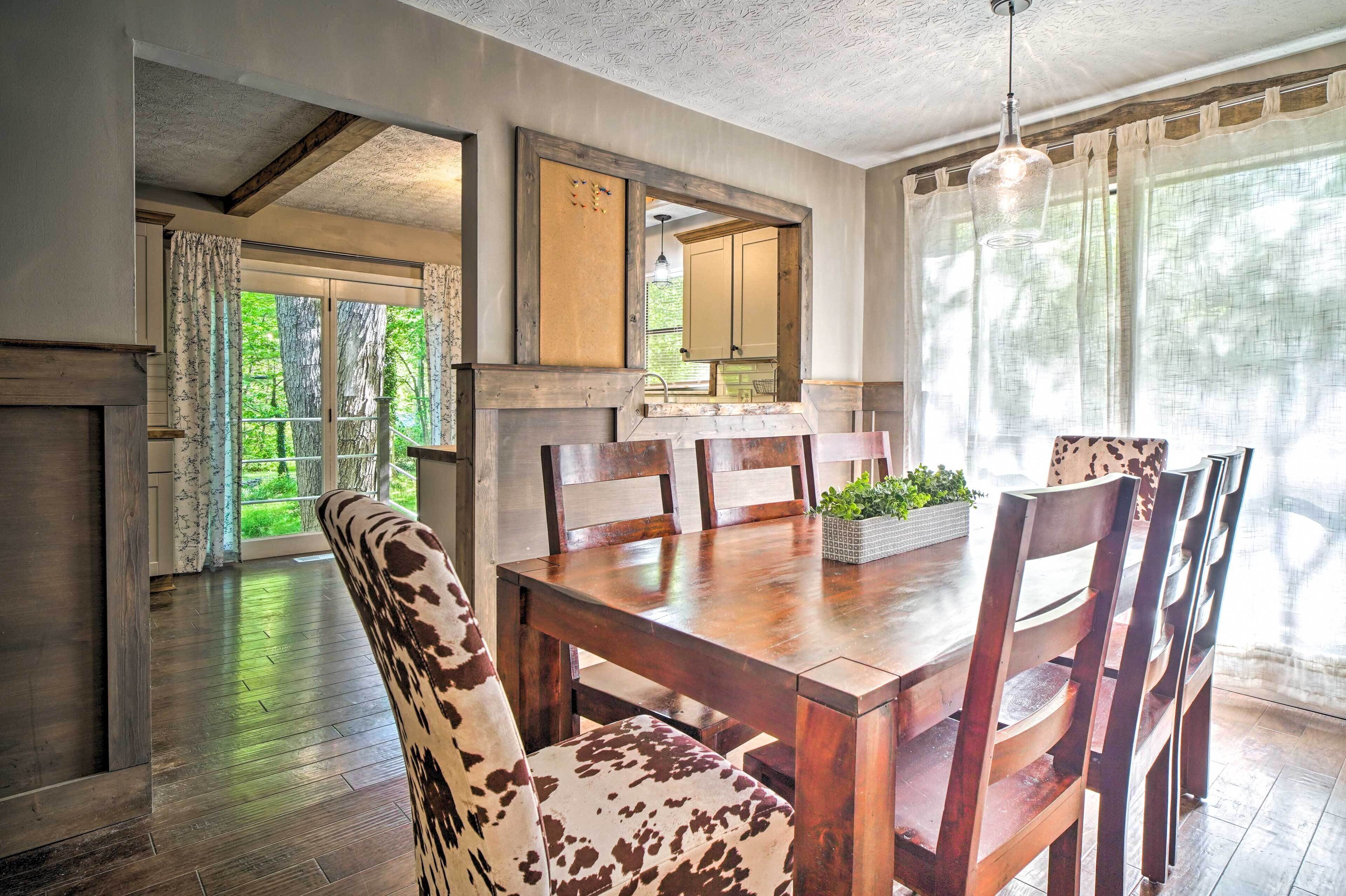 Gatlinburg Cabin: Yard, Fire Pit + Game Room!