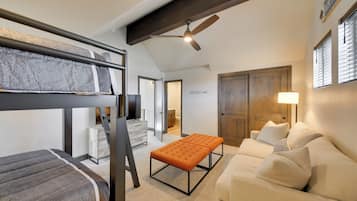 單棟房屋 (3 Bedrooms) | 內部
