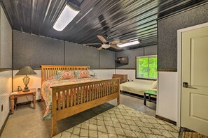 House (4 Bedrooms) | Interior - Family Leatherwood Resort Cabin w/ Fire Pit! (Dover)