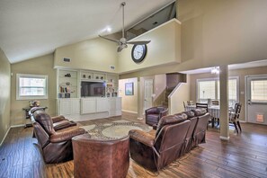 House (3 Bedrooms) | Front of property