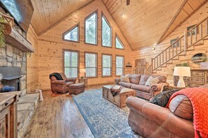 House (4 Bedrooms) | Interior - Expansive Broken Bow Cabin w/ Hot Tub & Playset! (Broken Bow)