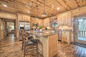 House (4 Bedrooms) | Interior - Expansive Broken Bow Cabin w/ Hot Tub & Playset! (Broken Bow)