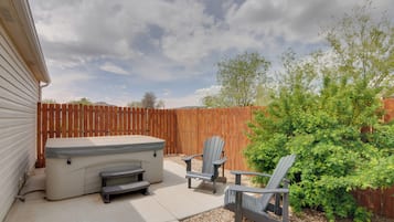 House (2 Bedrooms) | Front of property