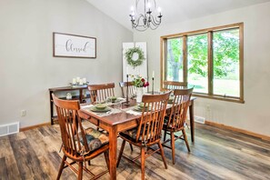 House (5 Bedrooms) | Interior - Family Home w/ Deck, Yard, Dock on Rock River (Janesville)