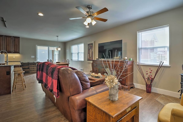 House (3 Bedrooms) | Interior