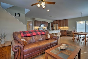 House (3 Bedrooms) | Interior