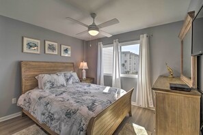 Leilighet (2 Bedrooms) | 2 soverom, skrivebord for bærbar PC og sengetøy