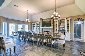 Dining - La Porte House w/ Grotto Pool on 5 Acres! (La Porte)