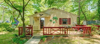 Heathsville Home w/ Sunroom < 10 Mi to Beach!