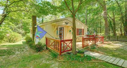 Heathsville Home w/ Sunroom < 10 Mi to Beach!