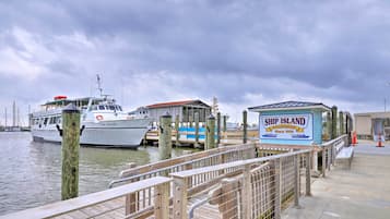 Rumah (2 Bedrooms) | Interior