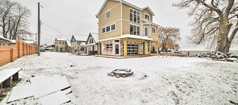 Houghton Lake Vacation Rental - Walk to Water!