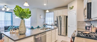La Porte Getaway w/ Deck: Steps to Beach!