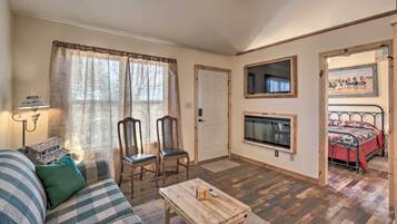 House (1 Bedroom) | Interior