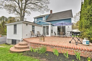 House (4 Bedrooms) | Interior - Kennebunk Home w/ Yard < 1 Mile to Dock Square! (Kennebunk)