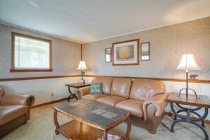 House (2 Bedrooms) | Interior - Dandridge Cabin in Inspiration Cove w/ Lake Access (Dandridge)
