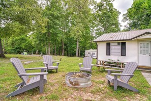 House (2 Bedrooms) | Interior - Dandridge Cabin in Inspiration Cove w/ Lake Access (Dandridge)
