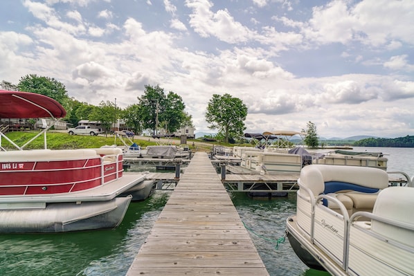 House (2 Bedrooms) | Interior - Dandridge Cabin in Inspiration Cove w/ Lake Access (Dandridge)