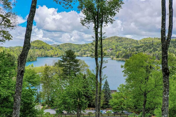 Cashiers Home W/ Lake Glenville Views! - Cashiers, NC