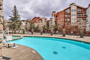 Interior - Idyllic Grand Lodge Condo: Steps to the CB Lifts! (Crested Butte)
