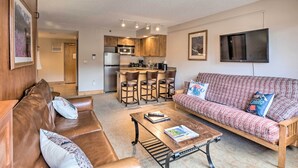 Apartment (1 Bedroom) | Wohnbereich