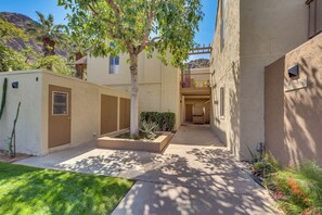 Apartment (0 Bedroom) | Interior