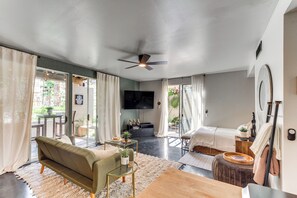 Apartment (0 Bedroom) | Interior - Near Golf: Indian Wells Studio w/ Pool Access (Indian Wells)