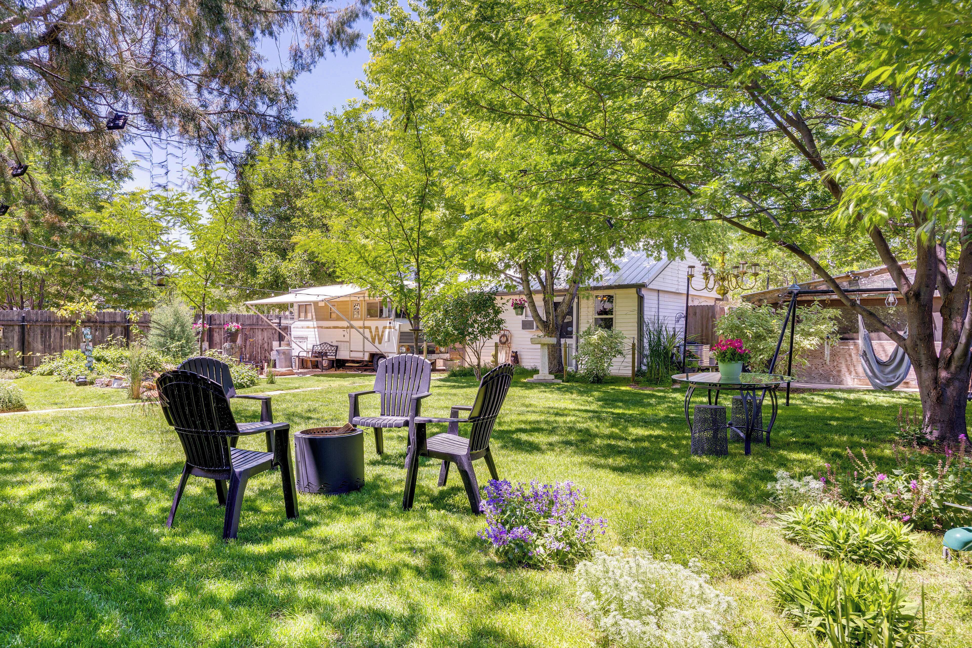 Apartment (0 Bedroom) | Outdoor dining