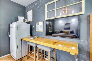 Apartment (0 Bedroom) | Interior