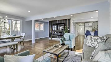House (4 Bedrooms) | Interior