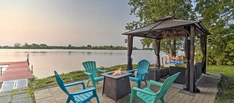 Hugo Home, Direct Lake Access & Private Dock!
