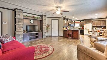 House (2 Bedrooms) | Front of property