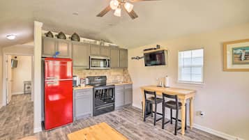 House (1 Bedroom) | Interior