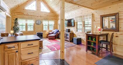 Idyllic Cabin in the Heart of Hocking Hills