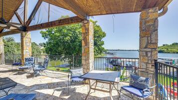 House (3 Bedrooms) | Front of property