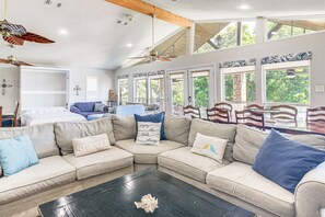 Interior - Lakefront Granbury Home w/ Dock, Decks & Hot Tub! (Granbury)