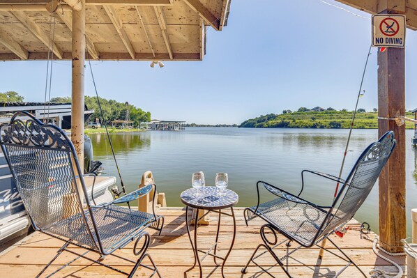 House (3 Bedrooms) | Interior - Lakefront Granbury Home w/ Dock, Decks & Hot Tub! (Granbury)