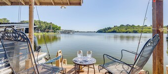 Lakefront Granbury Home w/ Dock, Decks & Hot Tub!