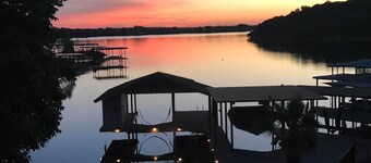 Lakefront Granbury Home w/ Dock, Decks & Hot Tub!
