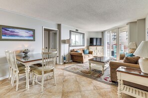 TV - On-site Ocean Access: Condo in North Topsail Beach (Sneads Ferry)