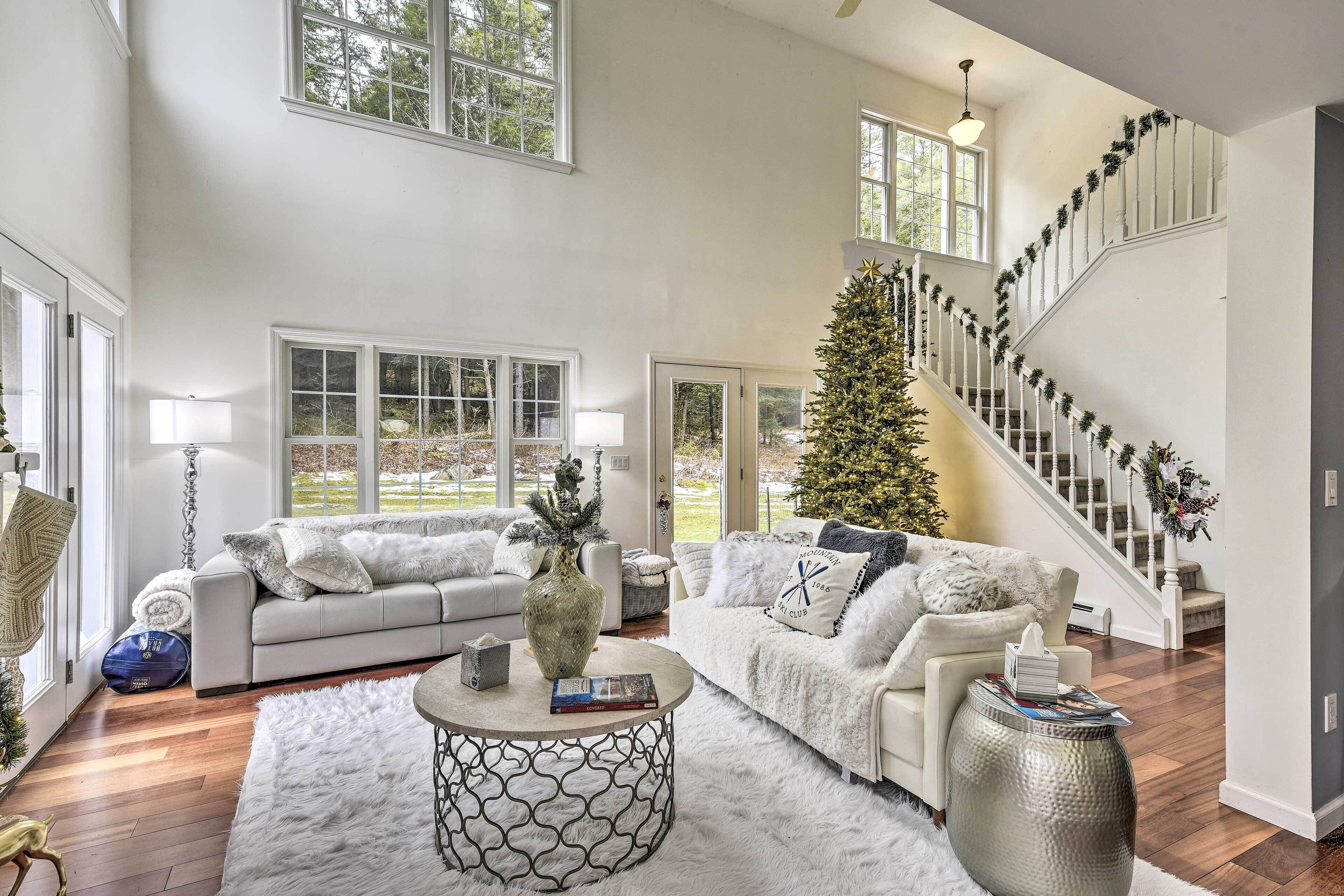 Luxe Morristown Escape w/ Yard, 11 Mi to Skiing!