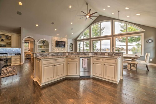 Luxe Waterfront Home w/ Private Lake Access!